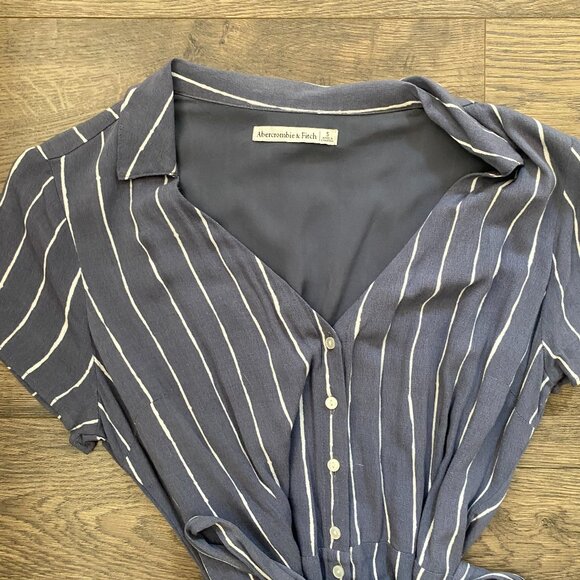 Abercrombie Collared Button-Up Tie-Waist Midi Dress with Split Hem - Picture 5 of 5
